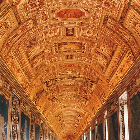 Palazzo De Cupis - And View Рим