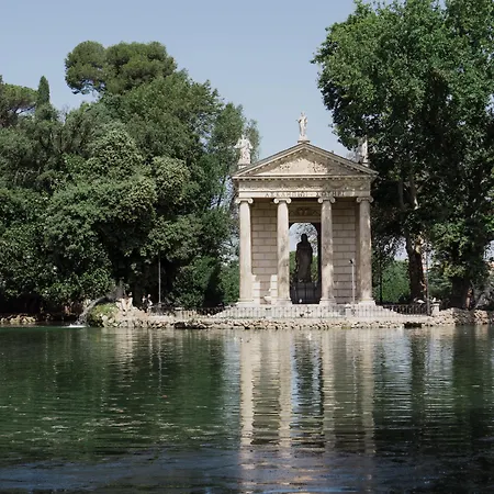 Palazzo De Cupis - And View 4* Рим