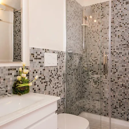 Palazzo De Cupis - And View 4* רומא