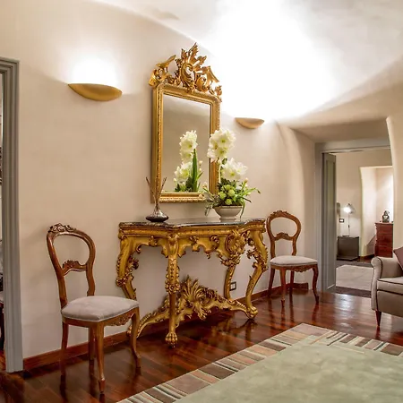 Palazzo De Cupis - And View