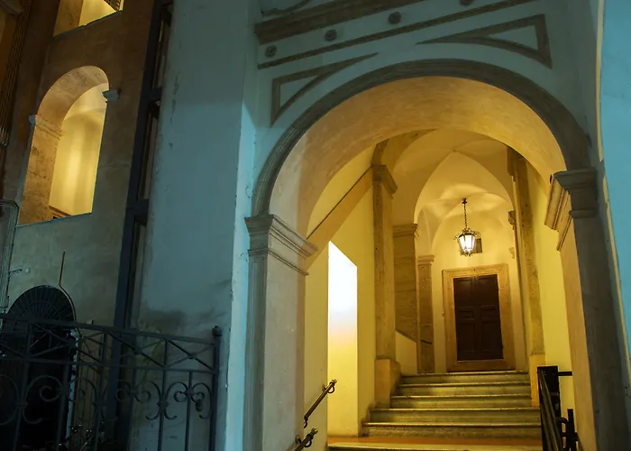 Palazzo De Cupis - And View Pensión 4*