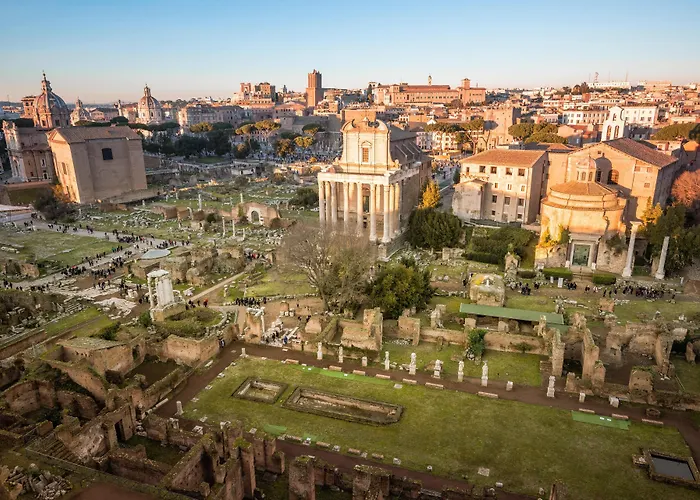 Palazzo De Cupis - And View