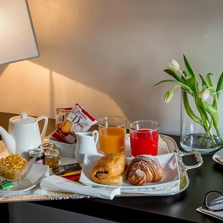 Palazzo De Cupis - And View 4*